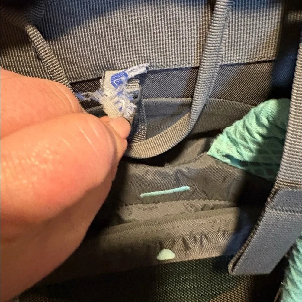 OSPREY Kyte 36 Black with Teal Accent Backpack